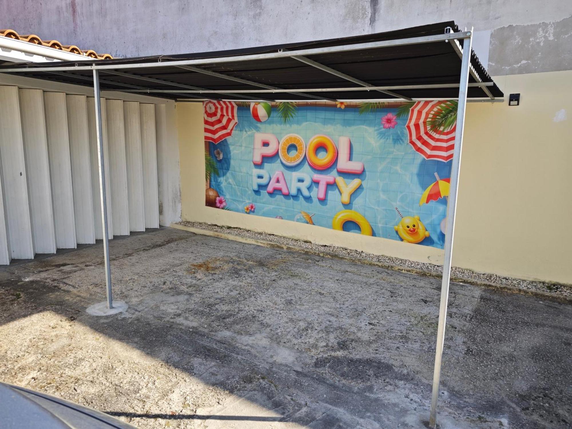 Отель Garage4Me Pool Opcional Эшмориш Экстерьер фото